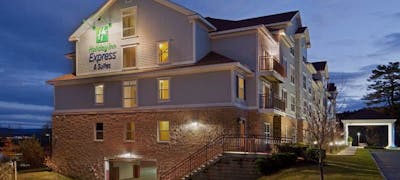 Holiday Inn Express & Suites White River Junction