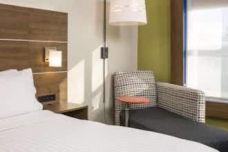 Hotel Holiday Inn Express & Suites White River Junction photo 5