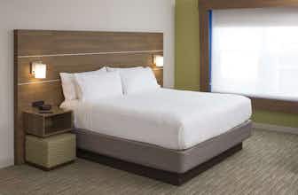 Hotel Holiday Inn Express & Suites White River Junction photo 2