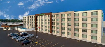 Holiday Inn Chicago – Midway Airport S
