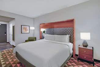 Hotel Holiday Inn Erie photo 1