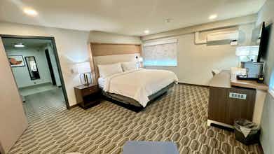 Hotel Holiday Inn KANSAS CITY - DOWNTOWN photo 1