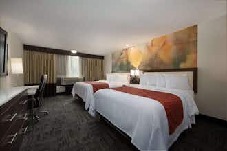 Hotel Holiday Inn Brookfield Milwaukee photo 1