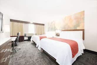 Hotel Holiday Inn Brookfield Milwaukee photo 2