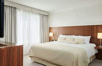 Hotel Inter Continental Hotels Suites Hotel Cleveland photo 2