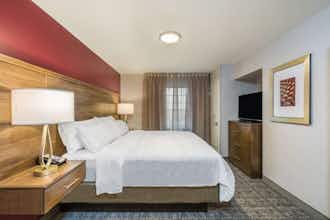 Hotel Staybridge Suites Anchorage photo 2