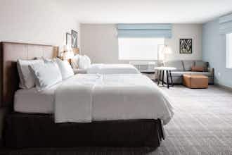 Hotel Staybridge Suites Iowa City Coralville photo 2