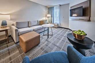 Hotel Staybridge Suites Cedar Rapids North photo 3