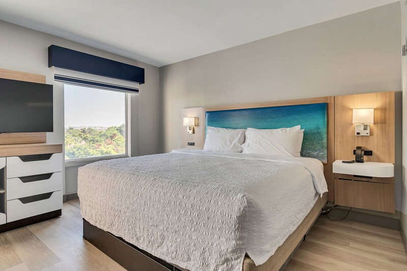 Hotel Holiday Inn Express & Suites DESTIN - MIRAMAR BEACH by IHG photo 1