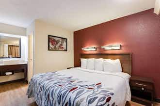 Hotel Super 8 Deerfield/Northbrook photo 5