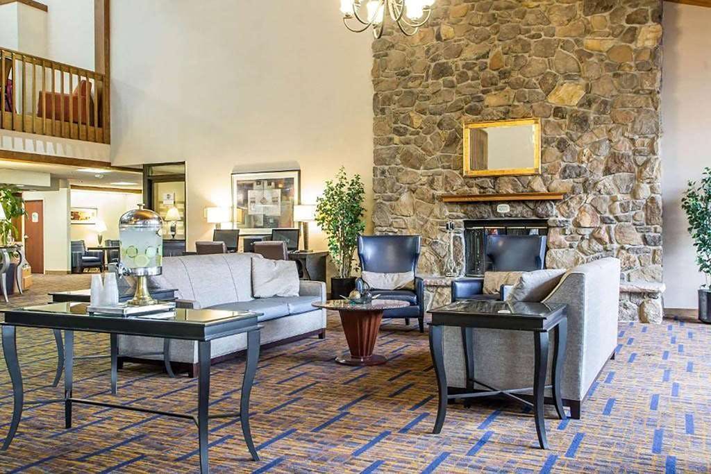 Hotel Howard Johnson by Wyndham Merrillville photo 5