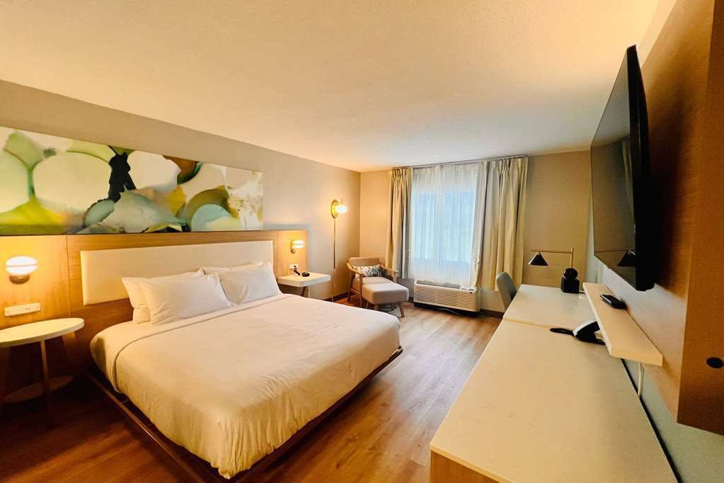 Hotel Wyndham Garden Louisville KY photo 2