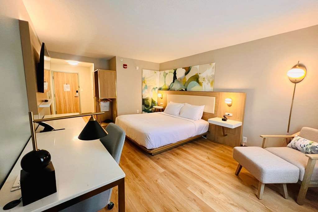 Hotel Wyndham Garden Louisville KY photo 3