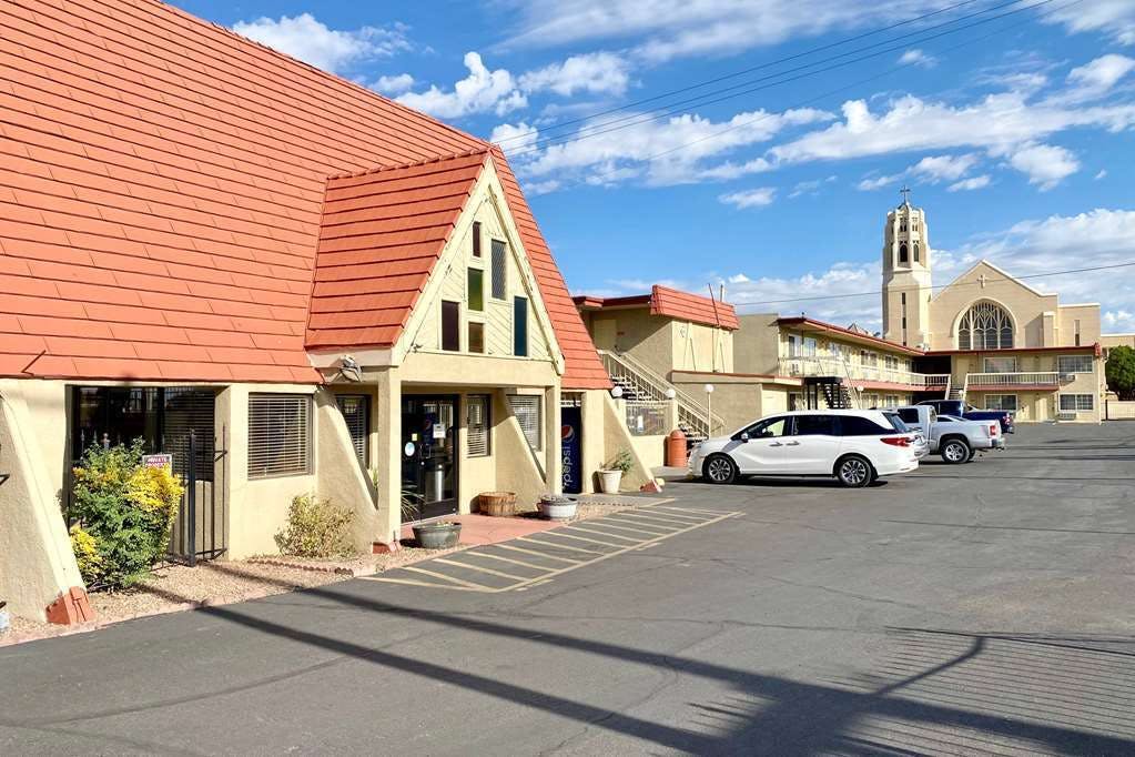 Super 8 Albuquerque Downtown