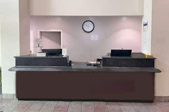 Hotel Baymont Kingdom City photo 5