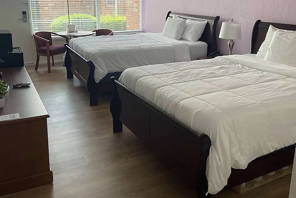 Hotel Ramada Butler/Tesla Biohealing photo 2