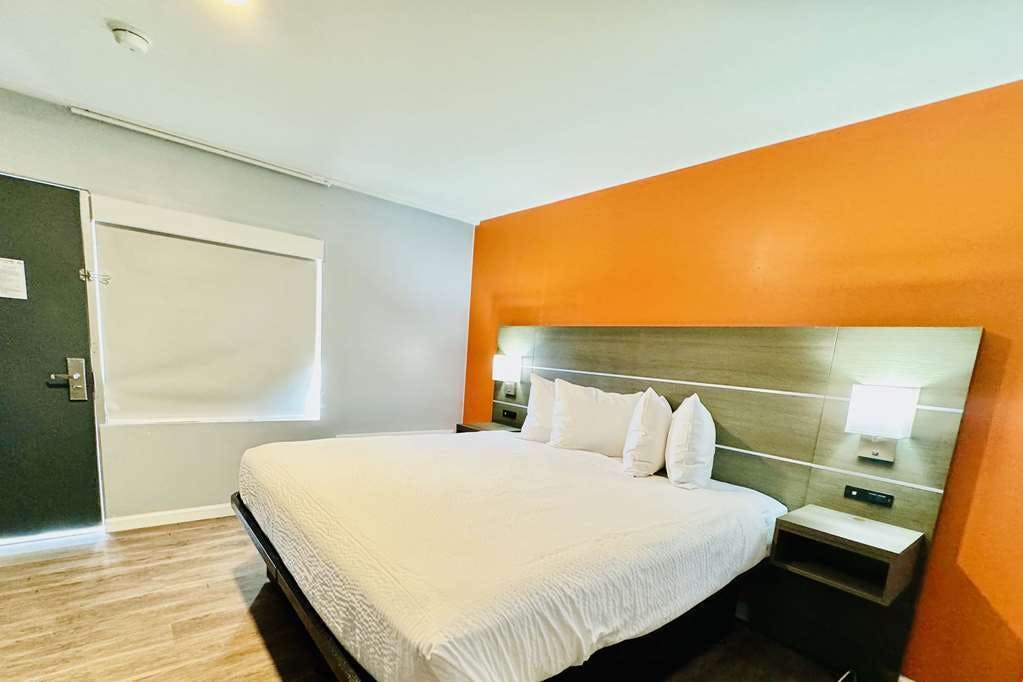 Hotel Baymont Salisbury MD photo 1