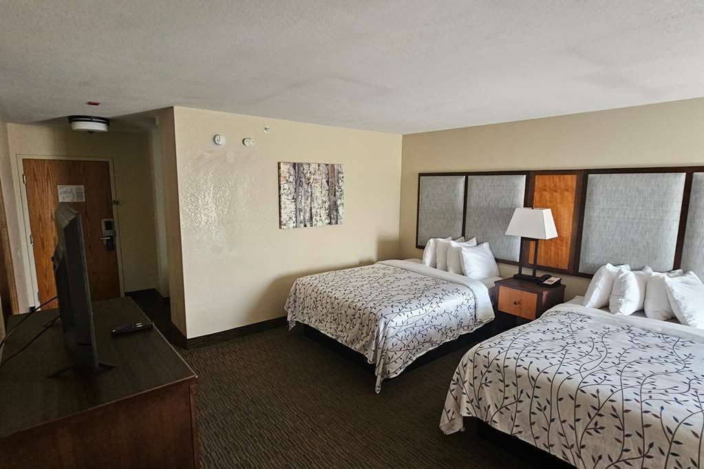 Hotel AmericInn BirchRun/Frankenmuth photo 2