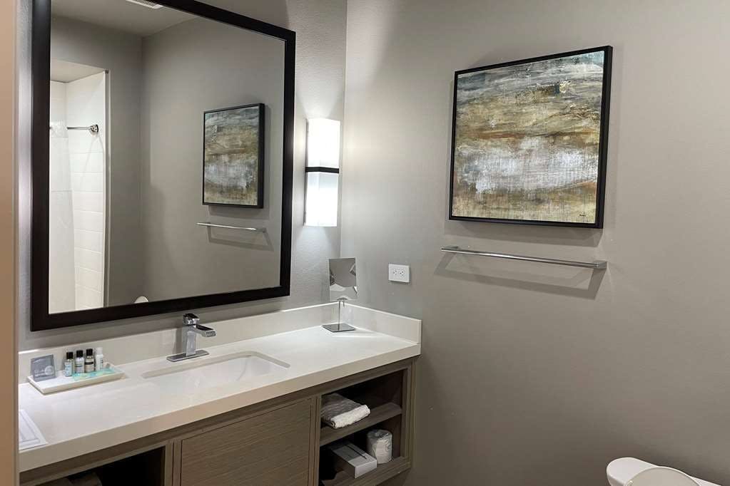 Hotel Wyndham Garden Katy Energy Cor photo 3