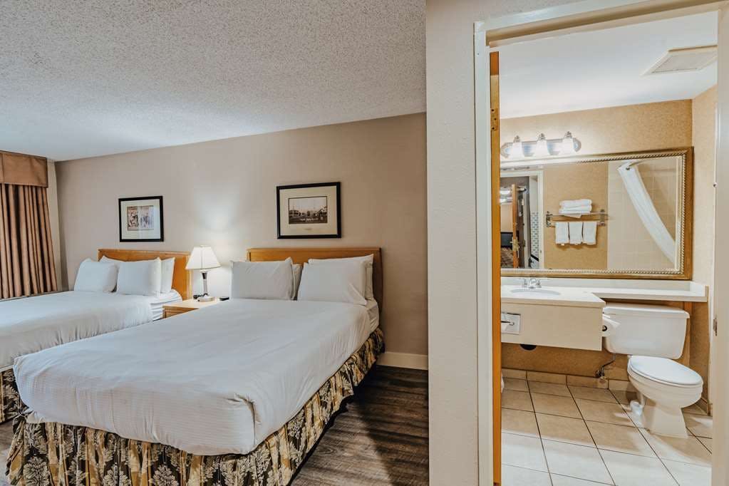 Hotel Sure Stay Plus By Best Western Coquitlam photo 4