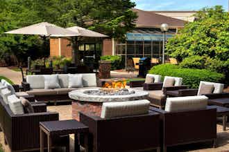 Hotel Sonesta Select Boston Milford photo 4