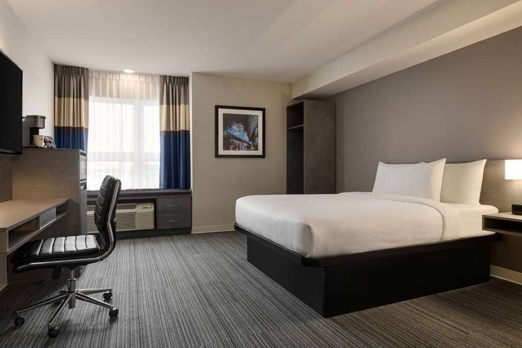 Hotel Microtel Inn & Suites by Wyndham Boisbriand photo 3