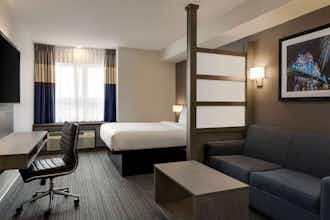 Hotel Microtel Boisbriand photo 2
