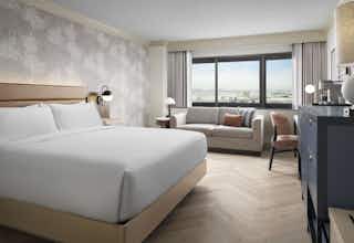 Hotel Sonesta Los Angeles Airport LAX photo 5