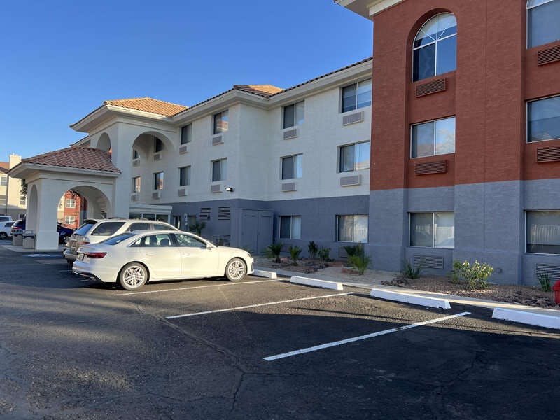 Holiday Inn Express & Suites Phoenix Mesa West