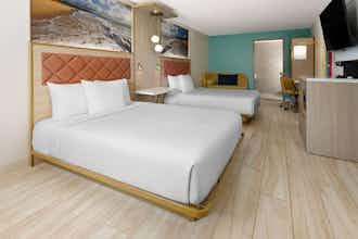 Hotel The Vibes Hotel Trademark Coll photo 1