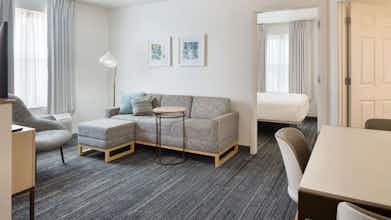 Hotel Towneplace Suites By Marriott Findlay photo 2