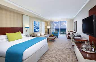 Hotel Trump International Beach Resort photo 2