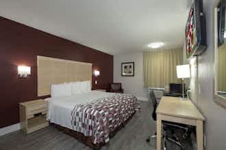 Hotel Red Roof Inn Raleigh North-Crabtree Mall/Lenovo Center photo 2