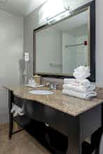 Hotel Red Roof Inn Raleigh North-Crabtree Mall/Lenovo Center photo 4