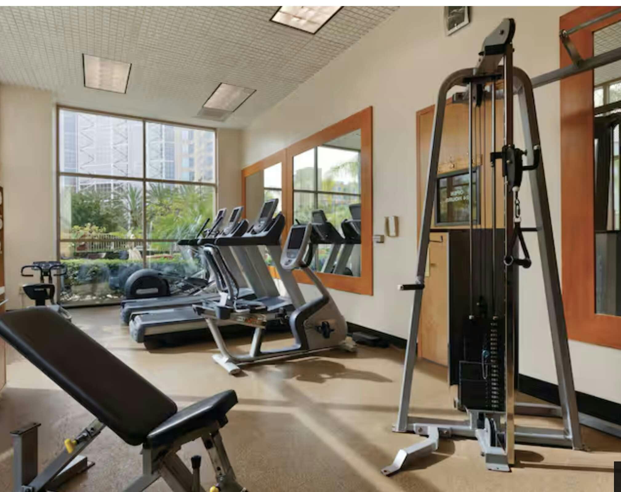 Hotel Embassy Suites Anaheim South photo 5