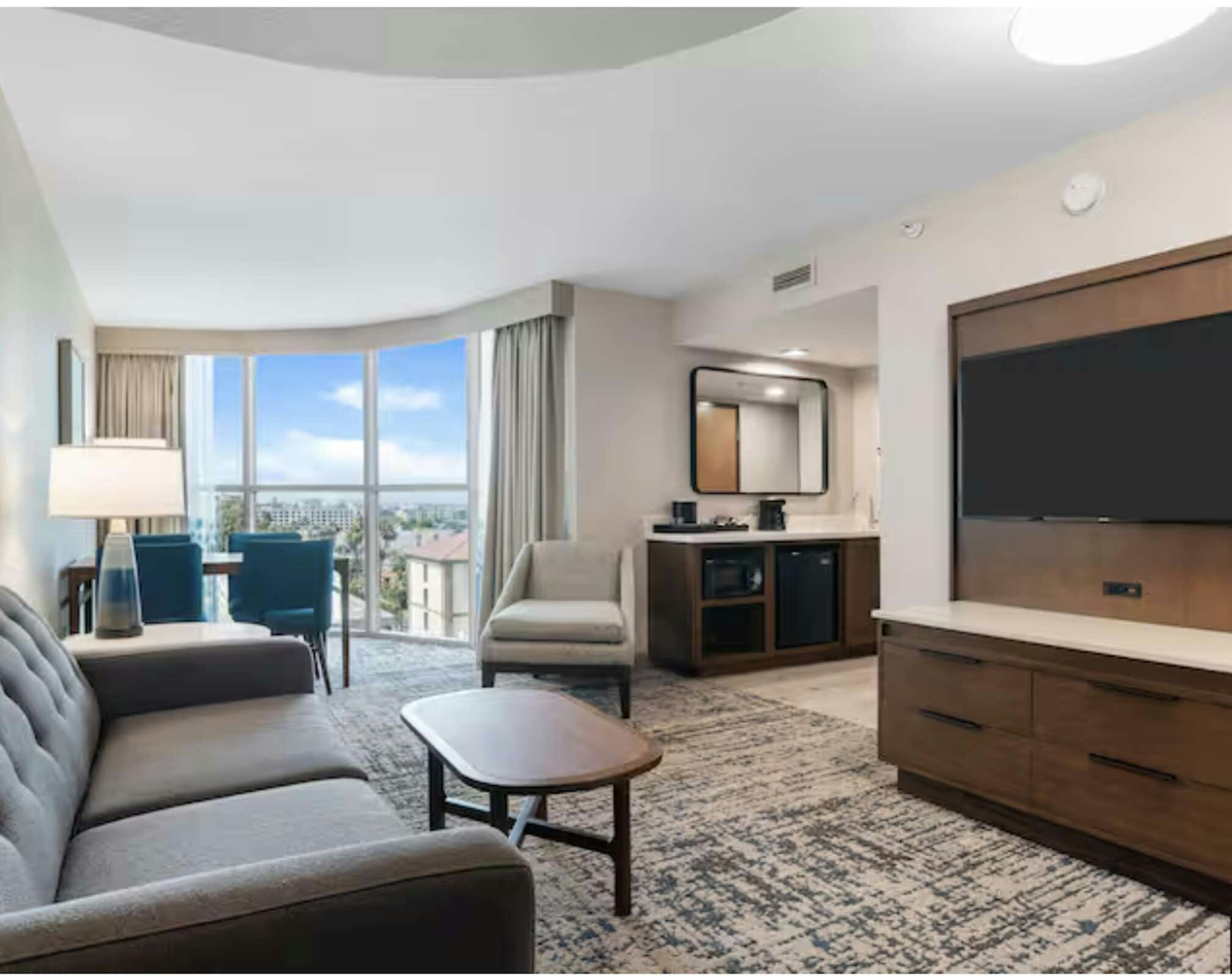 Hotel Embassy Suites Anaheim South photo 3