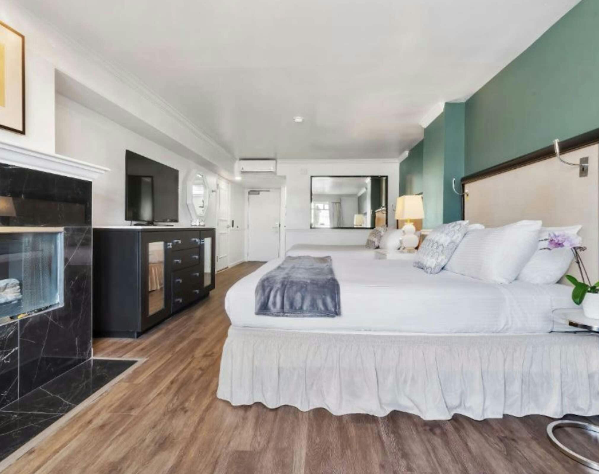 Hotel Ascot Suites photo 3