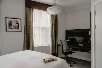 Hotel Club Quarters Hotel Trafalgar Square, London photo 2
