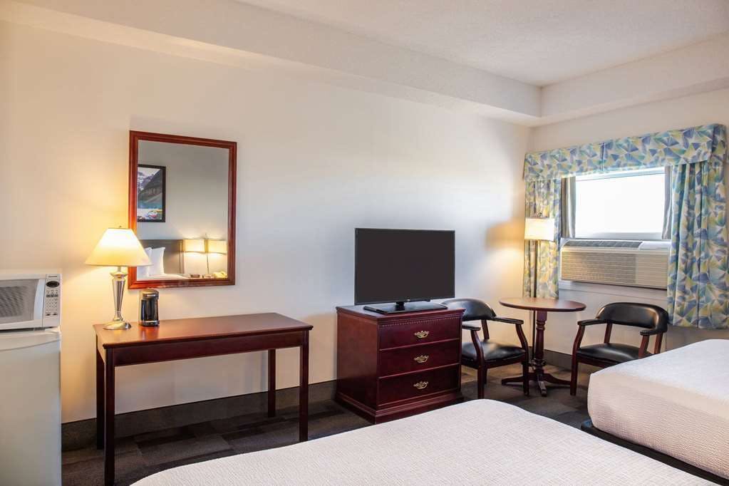 Hotel Days Inn & Conference Centre by Wyndham Camrose Norsemen photo 4