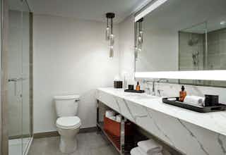 Hotel Hotel Alpenrock Breckenridge, Curio Collection by Hilton photo 2