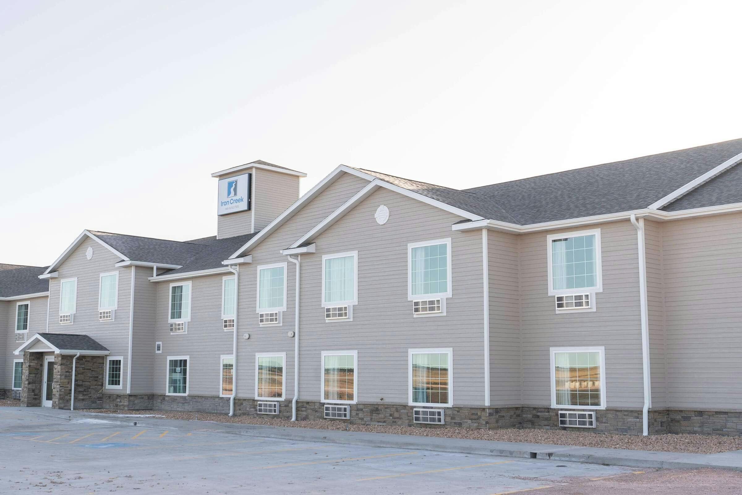 Iron Creek Inn & Suites