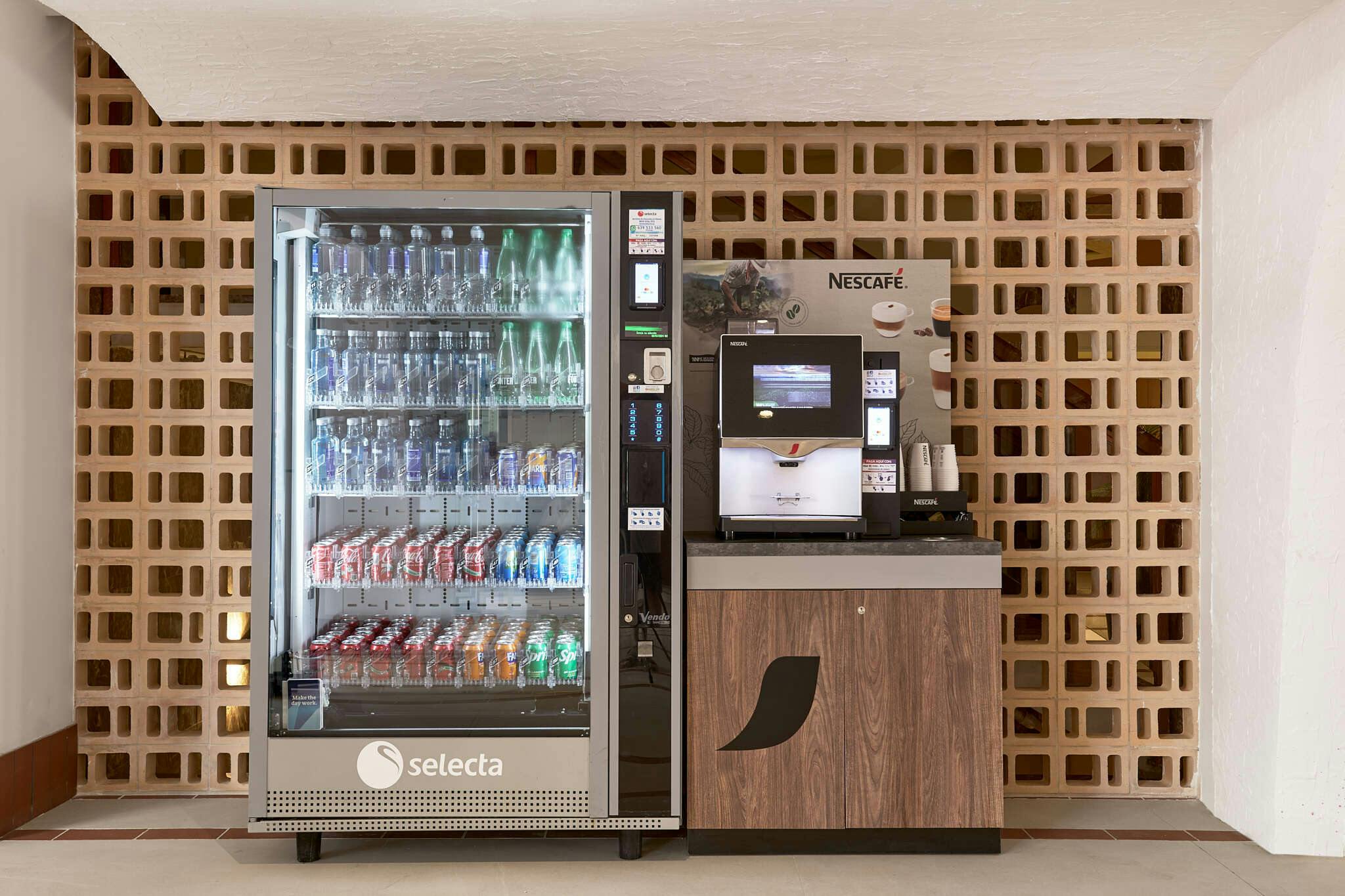 Hotel tent Bahia de Palma photo 2