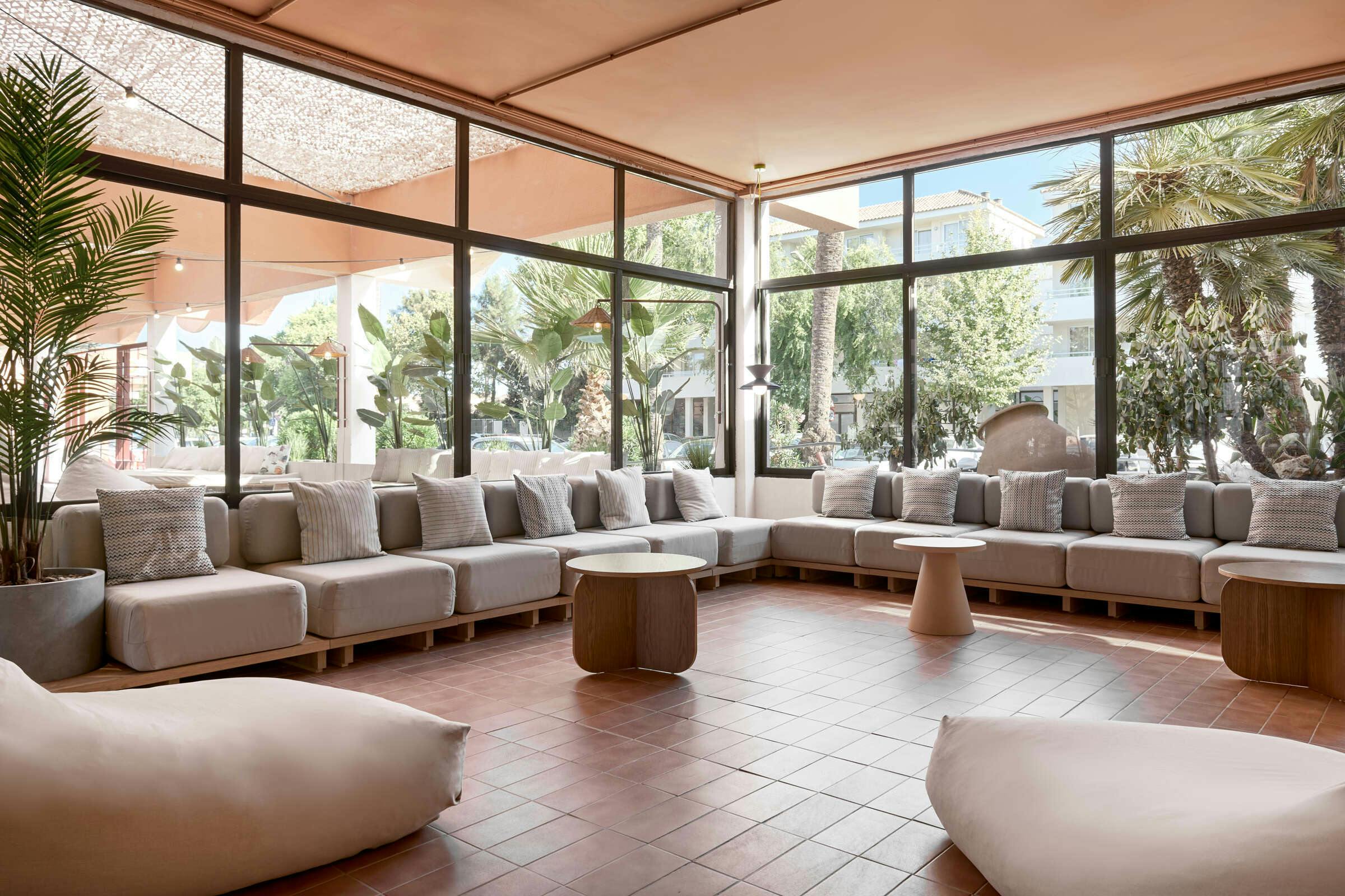 Hotel tent Calvia Beach photo 3