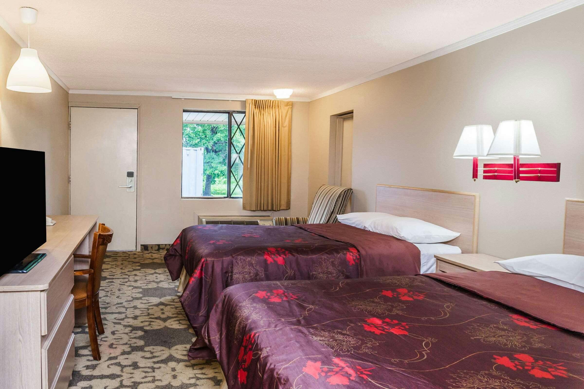 Hotel Knights Inn Farmington Hill photo 2