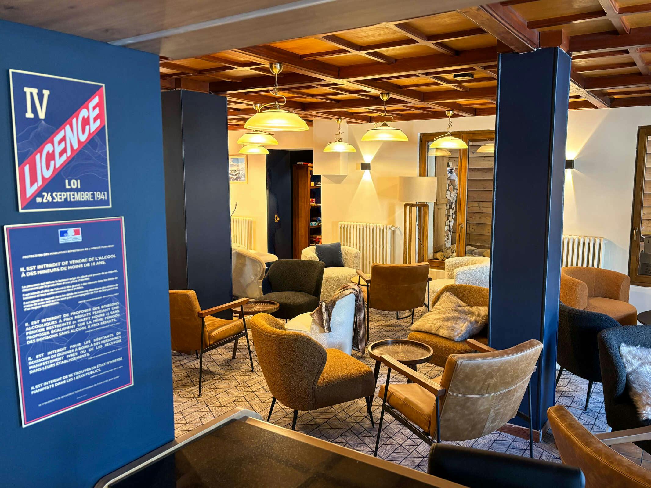 Hotel Hotel CASA MOHO Saint-Fançois-Longchamp photo 4