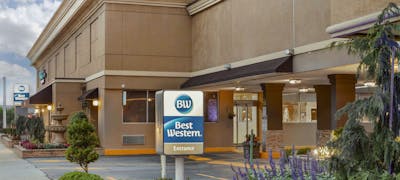 Best Western Mill River Manor