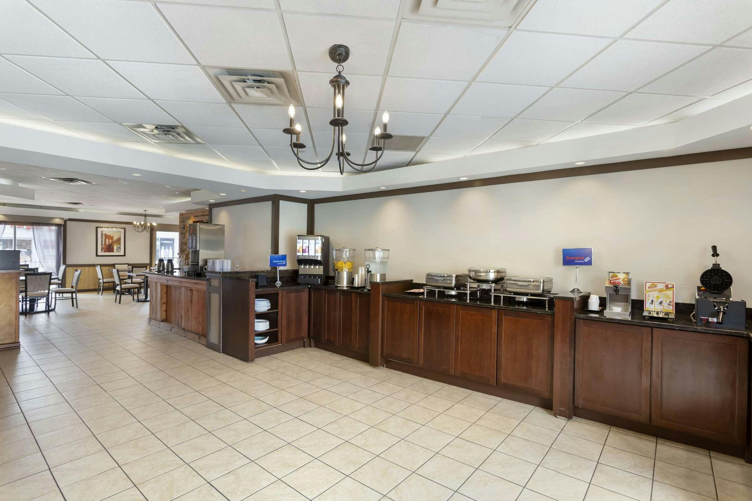 Hotel Best Western Mill River Manor photo 4