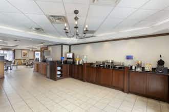 Hotel Best Western Mill River Manor photo 4