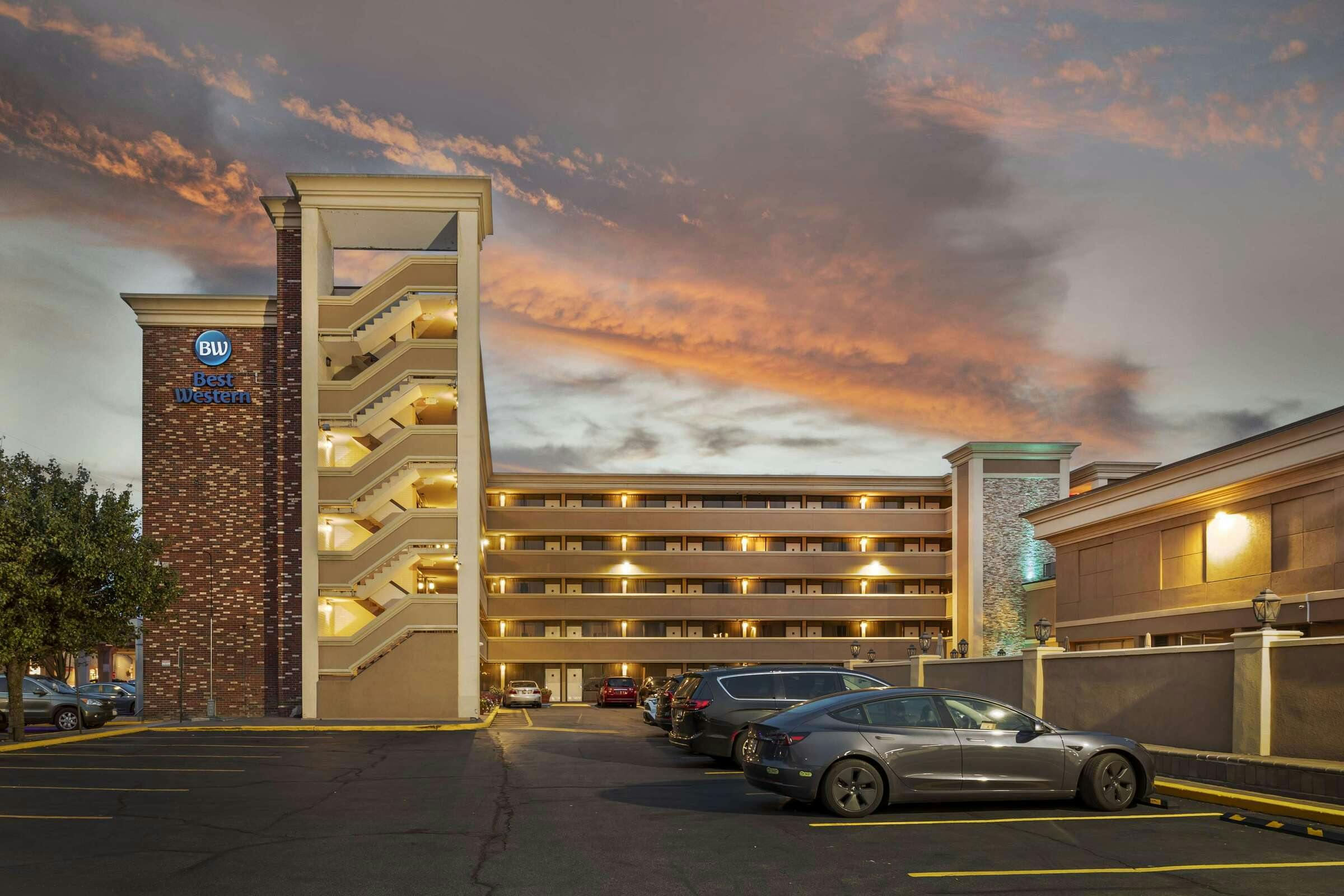 Hotel Best Western Mill River Manor photo 5