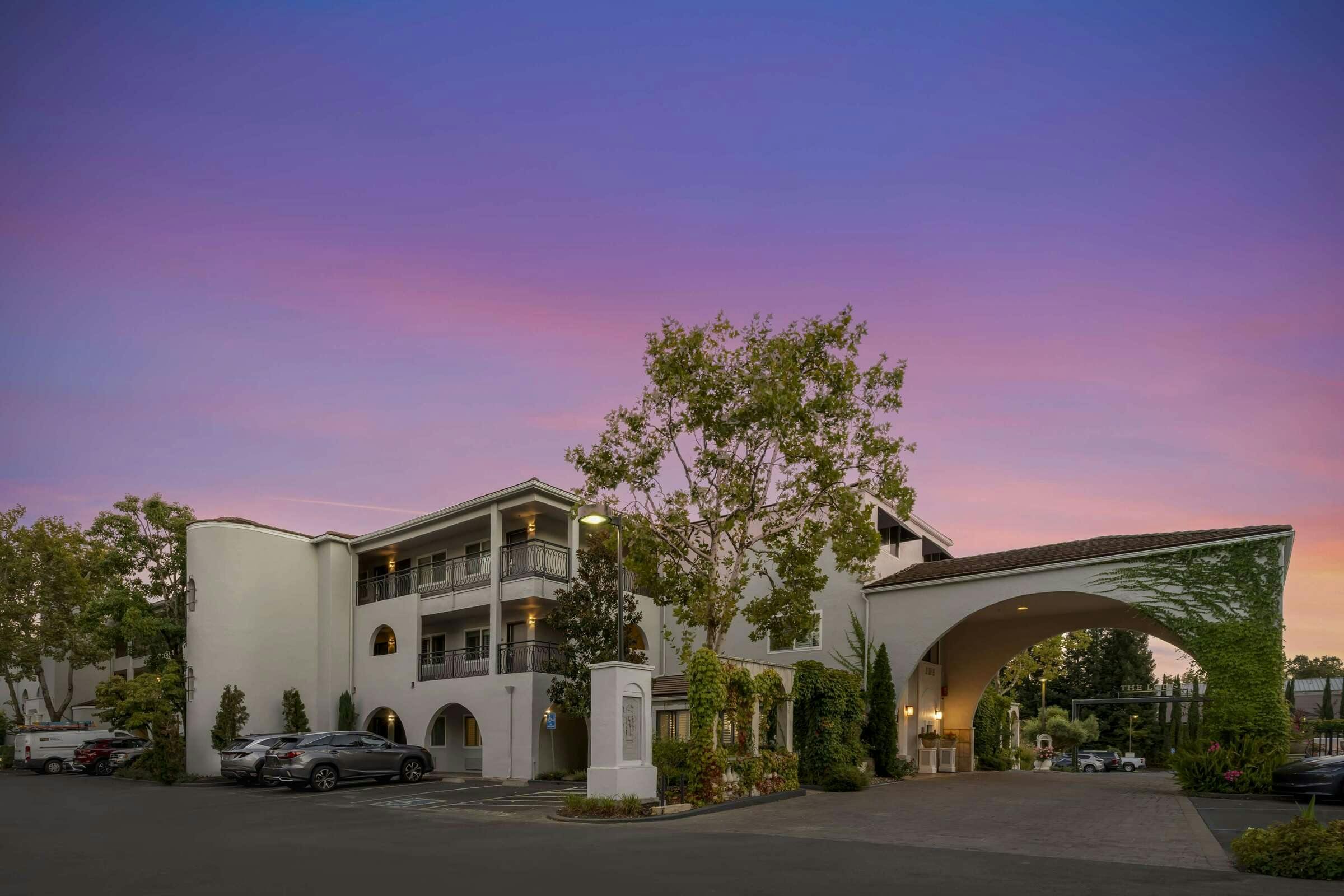 Best Western Dry Creek Inn